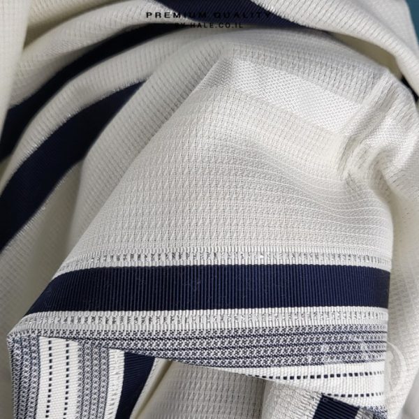 טלית 100% צמר תשבץ – פסים כחולים - 500